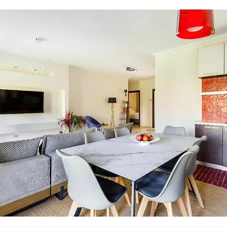 Double A Luxury סלוניקי
