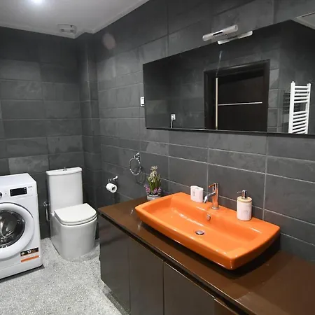Double A Luxury *