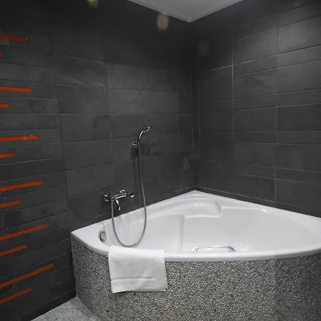 Double A Luxury * Салоники